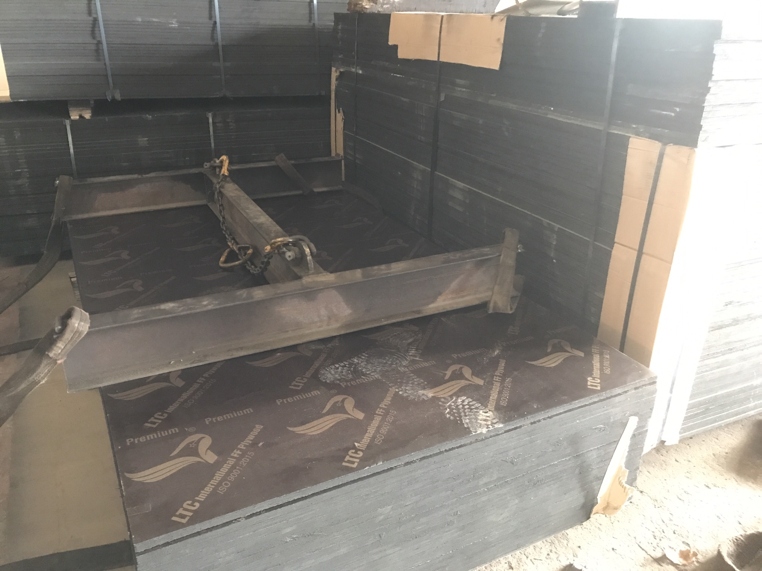 Ván Ép Phủ Phim tại Quảng Nam